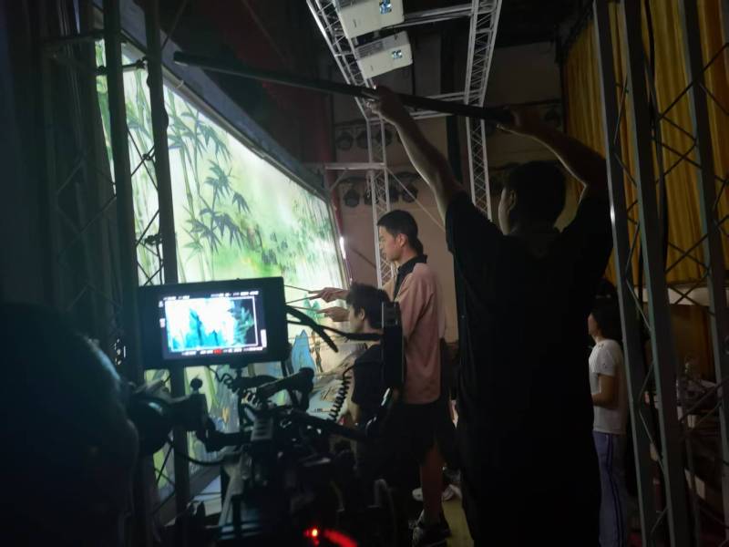 焉耆TVC拍摄公司：美妆时尚造梦师，雕琢细节中的高级质感